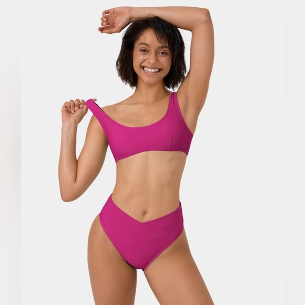 Halara Solid U Neck Bikini Top Fuchsia NWT size XL‎